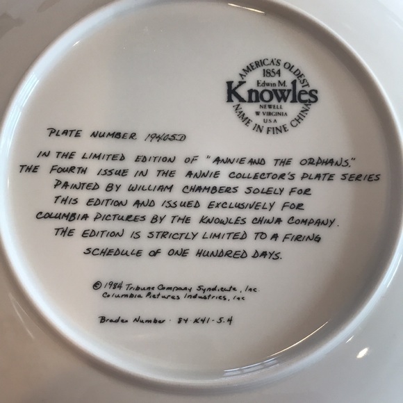 “Annie and the Orphans” collectable plate - Picture 6 of 6